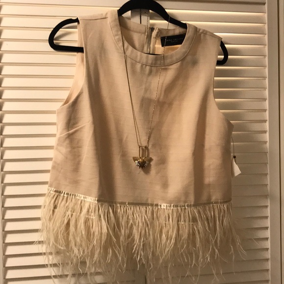 AKIRA Tops - 🔥Akira Fancy feather top🔥🔥🔥